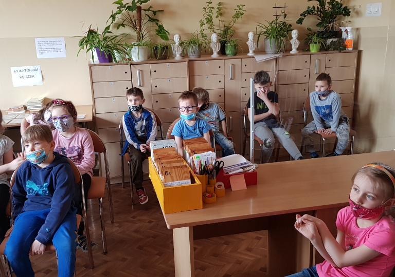 Odwiedziny w bibliotece szkolnej