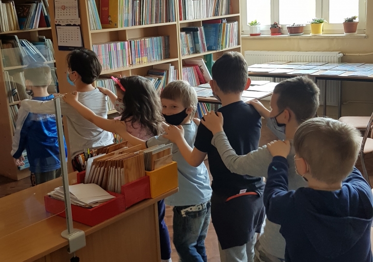 Odwiedziny w bibliotece szkolnej