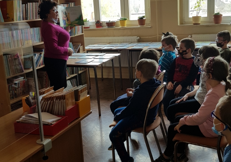 Odwiedziny w bibliotece szkolnej
