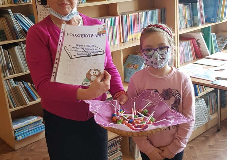 Odwiedziny w bibliotece szkolnej